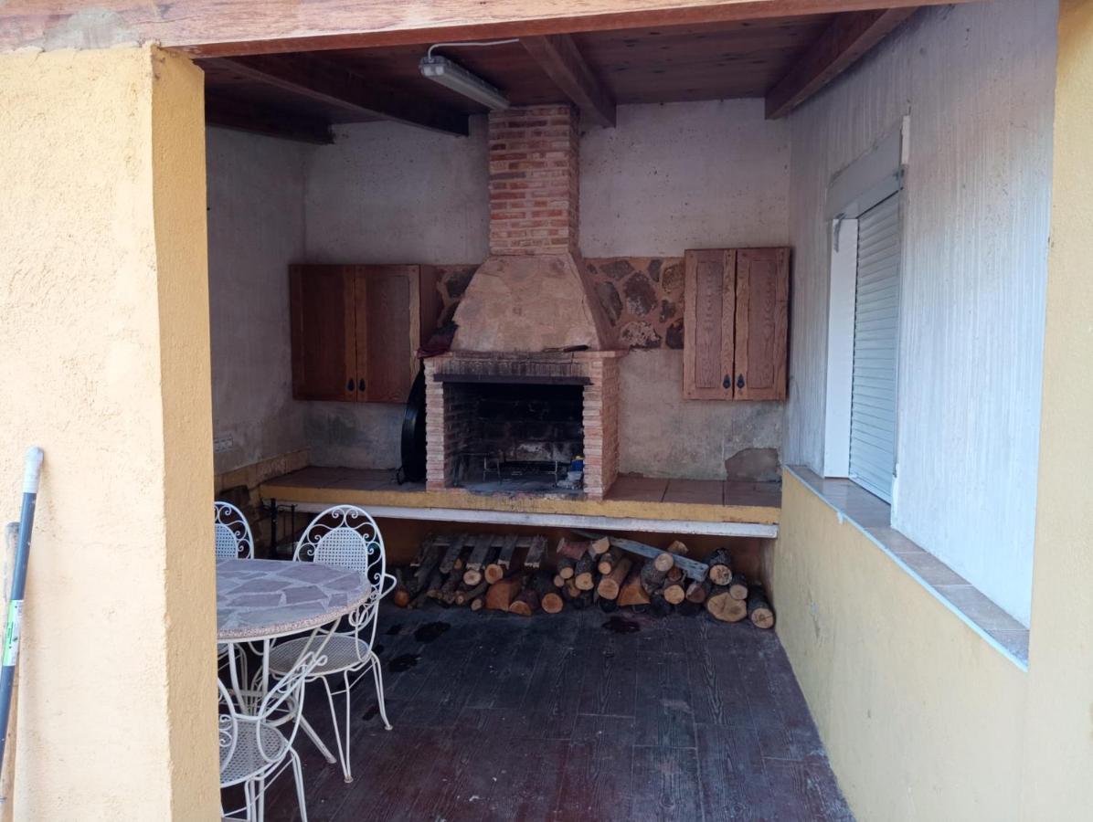 La escapada Villa Chillaron De Cuenca Luaran gambar